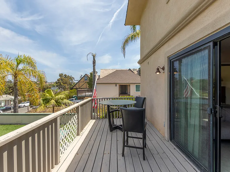 224 Neptune Ave — Photo 32