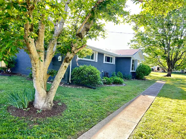 1221 Union St, Shelbyville, TN 37160