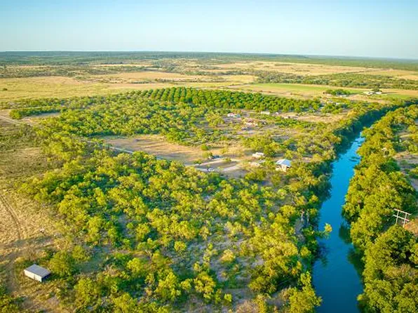 9259 E Turkey Barn Ln, Menard, TX 76859