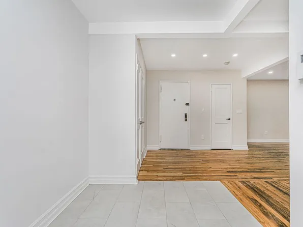 3101 Ocean Parkway image 9 of 39