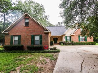 348 Twelve Oaks Dr, Smiths Station, AL 36877