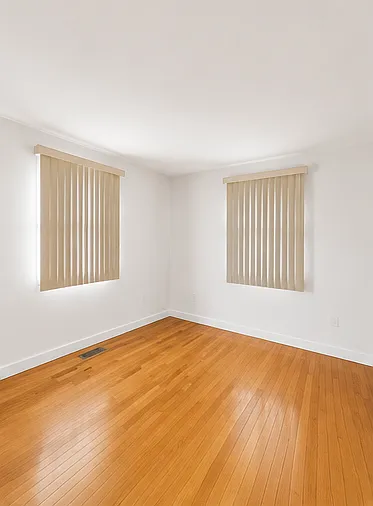 1227 Allen St — Photo 2