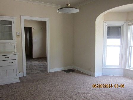 3rd image of 206 E Park Ave
