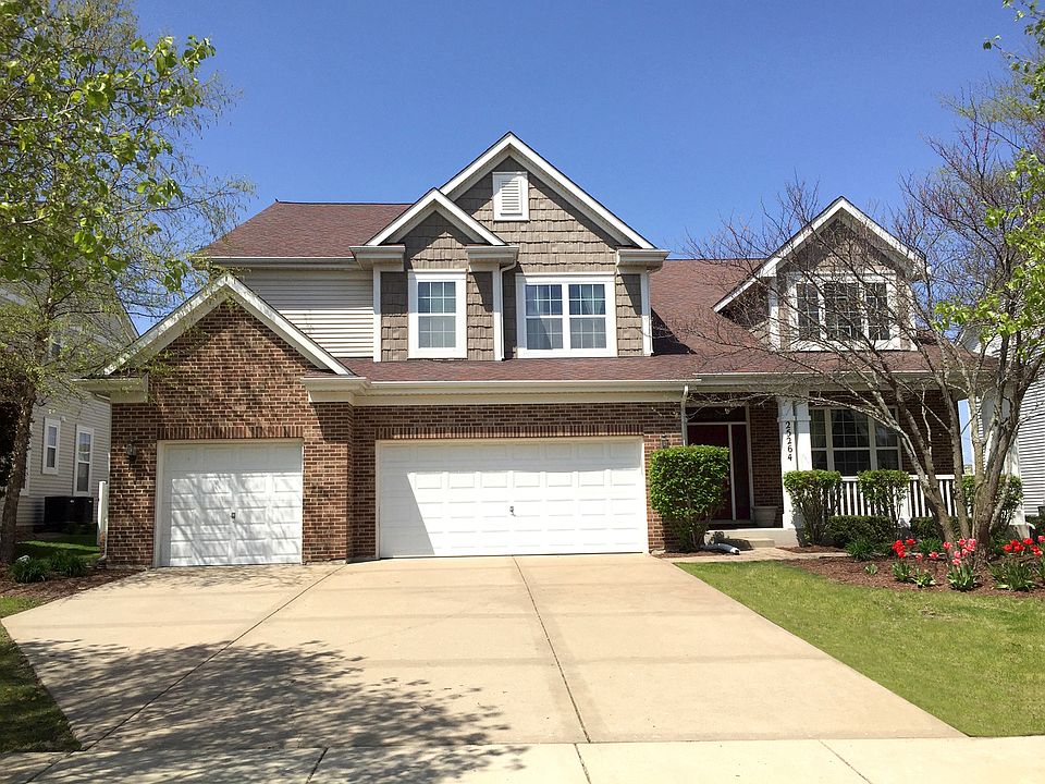 1st image of 25264 W Glen Oaks Ln