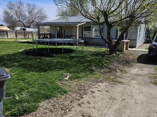 13961 Gary Ln, Caldwell, ID 83607