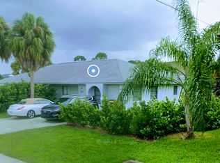 9750 8th St N, Naples, FL 34108