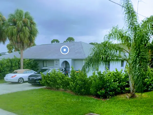 9750 8th St N, Naples, FL 34108