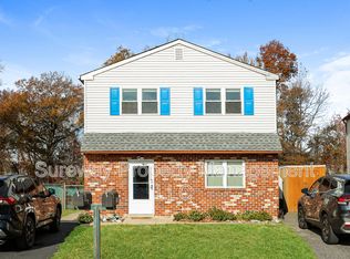 505 Corinthian Ave #B, Essington, PA 19029