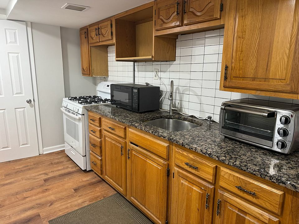 1st image of 11919 Coronada Pl #5