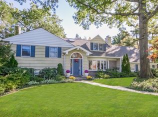 10 Old Lyme Rd, Scarsdale, NY 10583