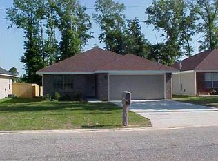 70 Woodland St, Cantonment, FL 32533