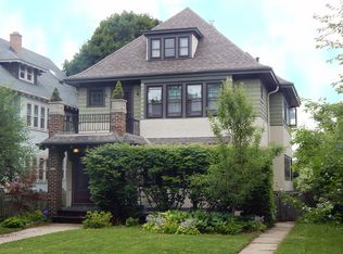 2110-12 N Hi Mount Blvd, Milwaukee, WI 53208