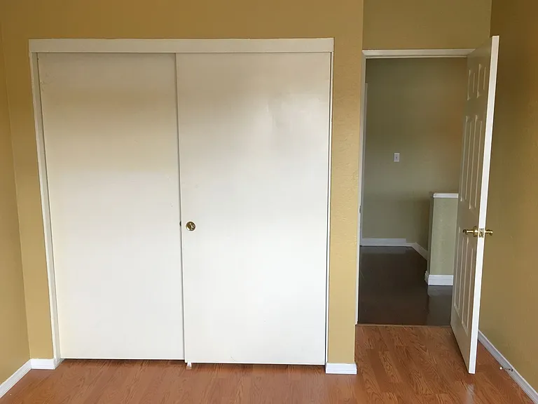 1349 Crestmont Dr — Photo 24