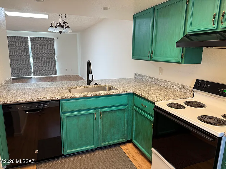 2879 W Jennie Ln — Photo 3