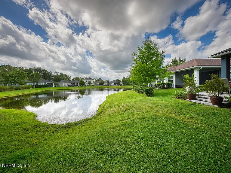 110 Cottage Green Pl — Photo 31