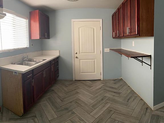 2nd image of 1395 Gould St