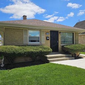 4052 N 87th STREET, Milwaukee, WI, 53222