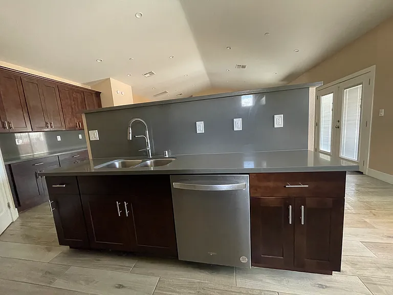 17515 Live Oak St — Photo 15