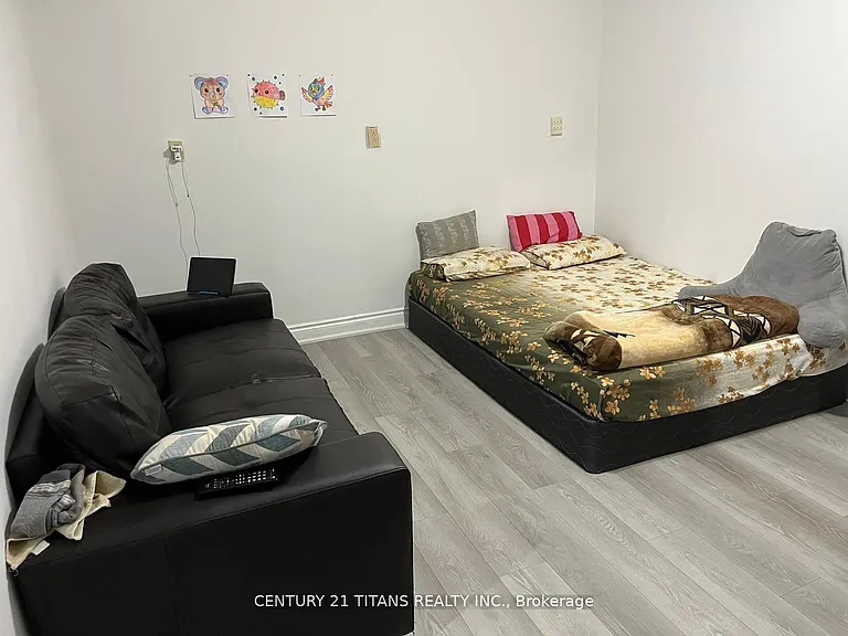 20 Hemingford Pl — Photo 14