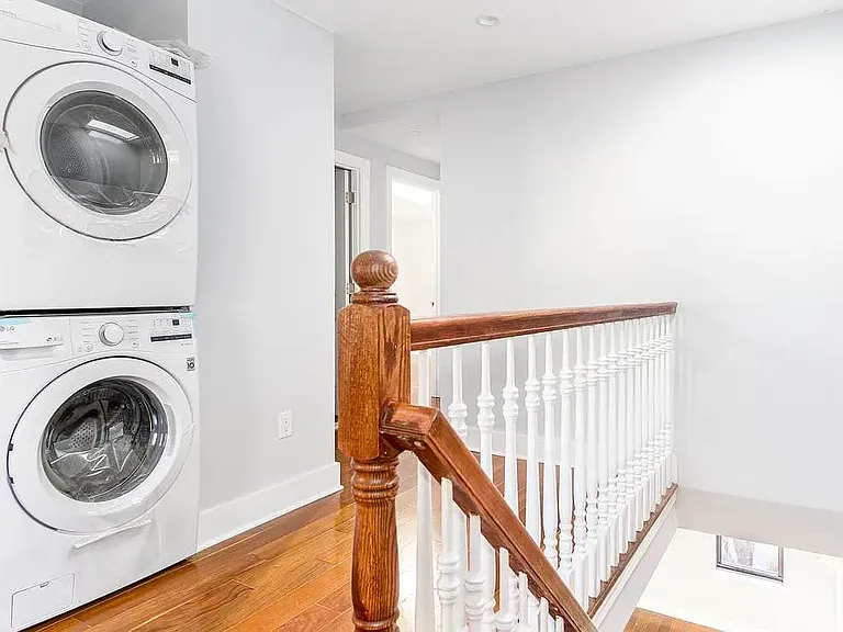 49 Albany Ave #2 — Photo 10