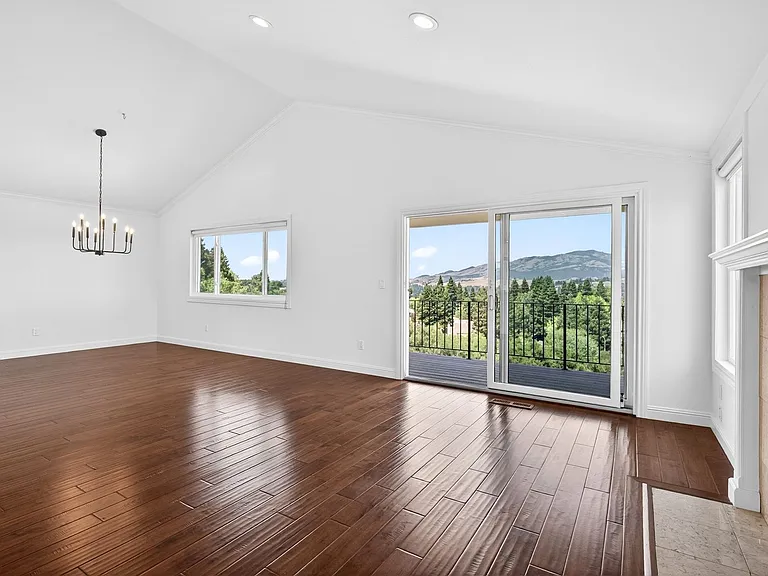 1819 Mockingbird Pl — Photo 7