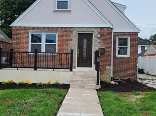 141 Heathcote Rd, Elmont, NY 11003