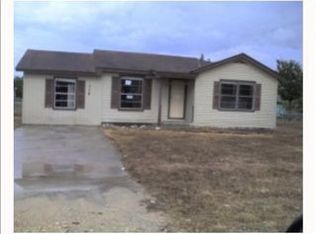 114 Sullivan St, Florence, TX 76527