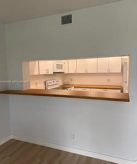 1001 SW 128th Ter #404B — Photo 6