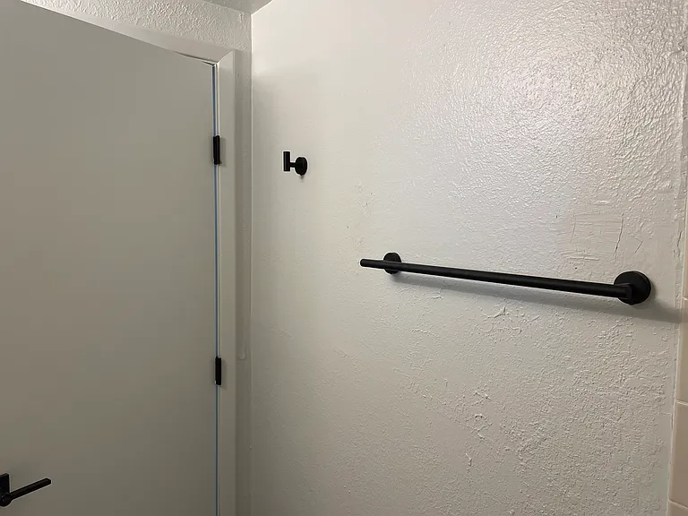 Remodeled, Top End UNM Area Studio Apts. in Great Community — Photo 44