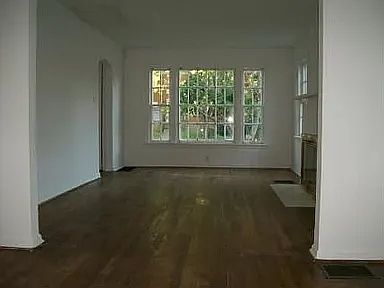 1st image of 208 Fountain Ave