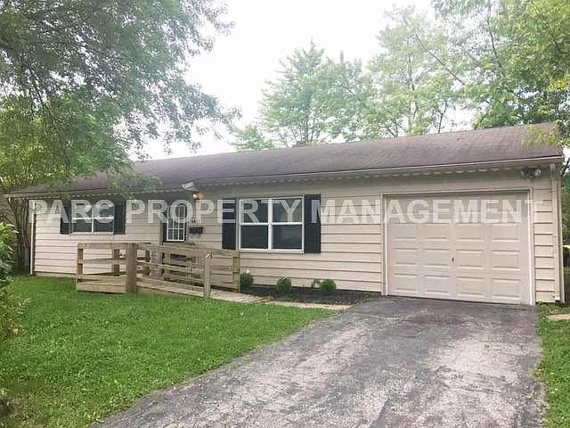 4046 Balboa Dr photo 1
