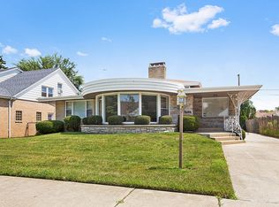 9255 S Richmond Ave, Evergreen Park, IL 60805