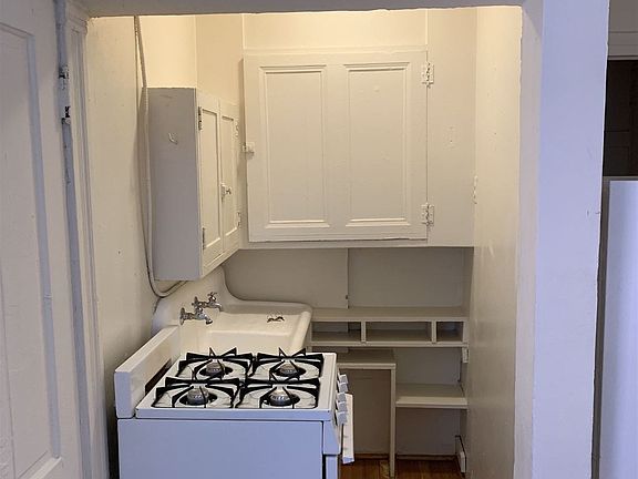 5th image of 1252 N Corona St #9934913