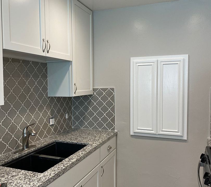 2nd image of 3686 3rd Ave #2