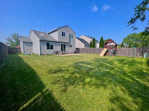 2nd image of 229 E Palm Ct