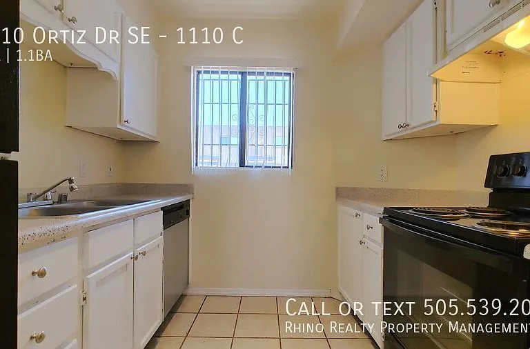 1110 Ortiz Dr SE #C — Photo 5