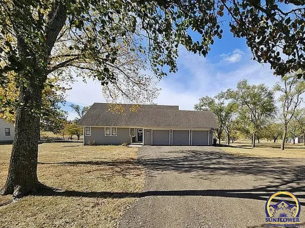 2341 SW Auburn Rd, Topeka, KS 66614