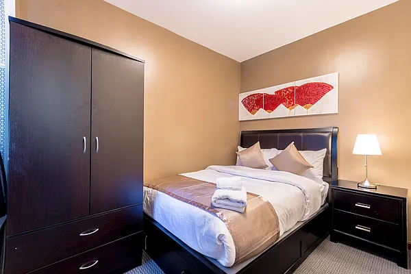 Rented by Townhouse Apartments | media 14