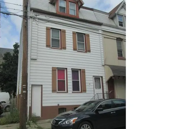 36 S Penn St, Allentown, PA 18102