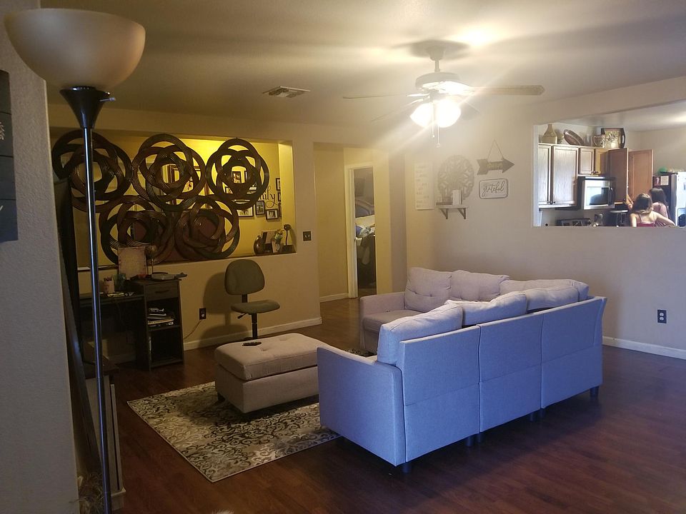 2nd image of 11766 W Corrine Dr