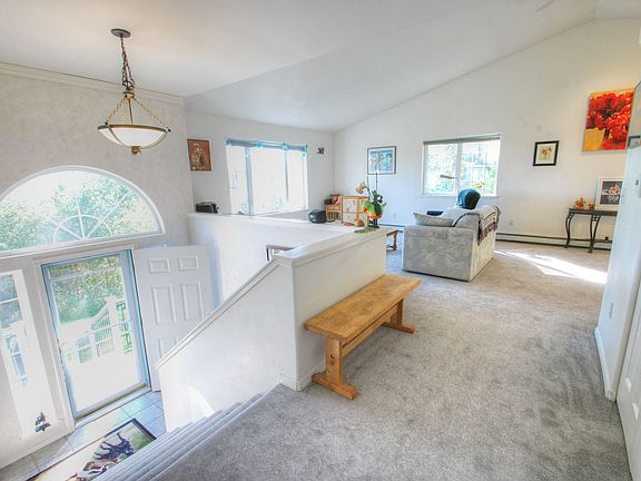 3rd image of 1325 W Chena Hills Dr