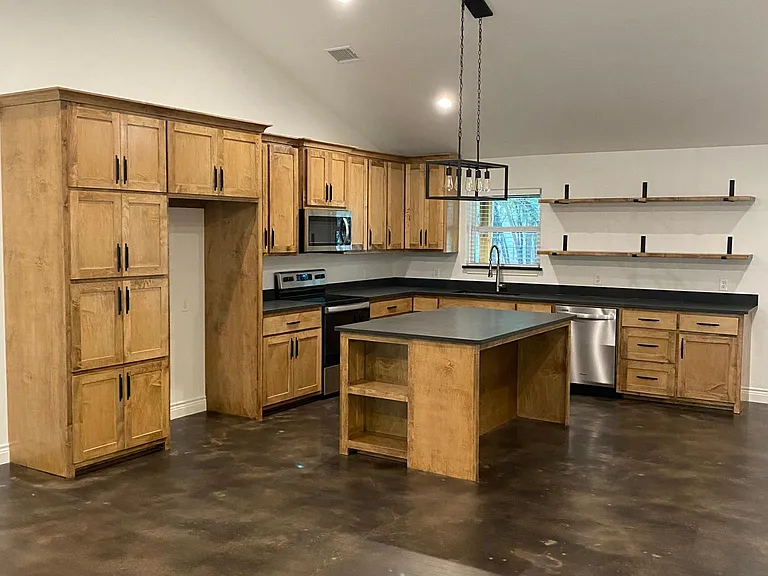 2108 Timber Top Trl — Photo 3