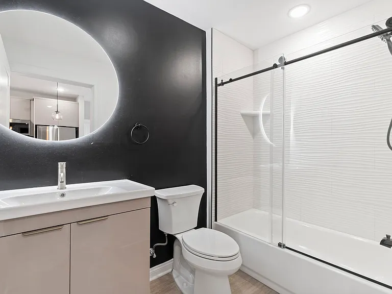 348 Bridge St #101 — Photo 9