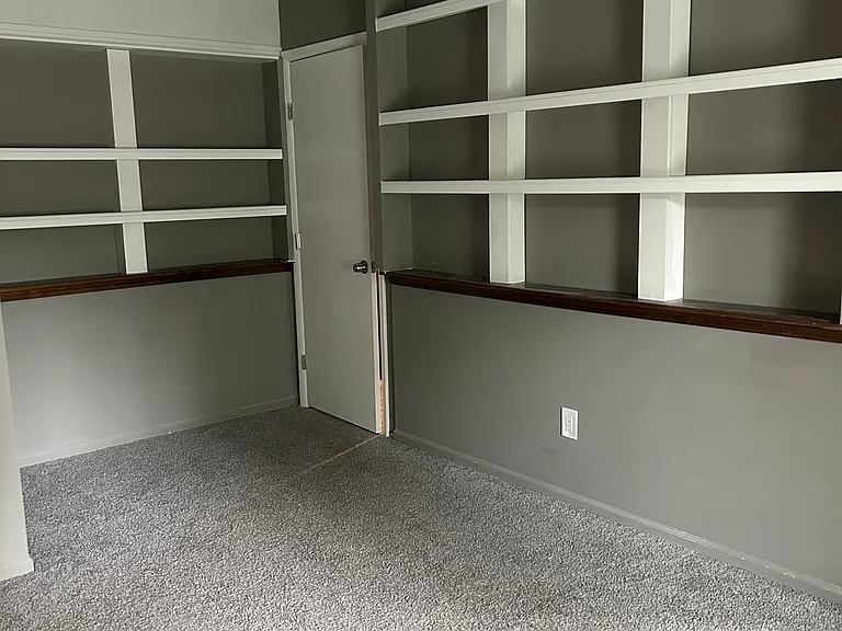 12204 Charlotte St — Photo 25