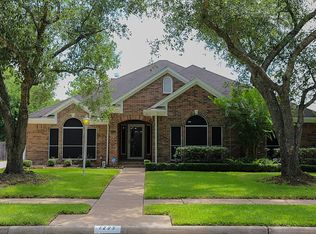1205 Silverleaf Dr, Friendswood, TX 77546