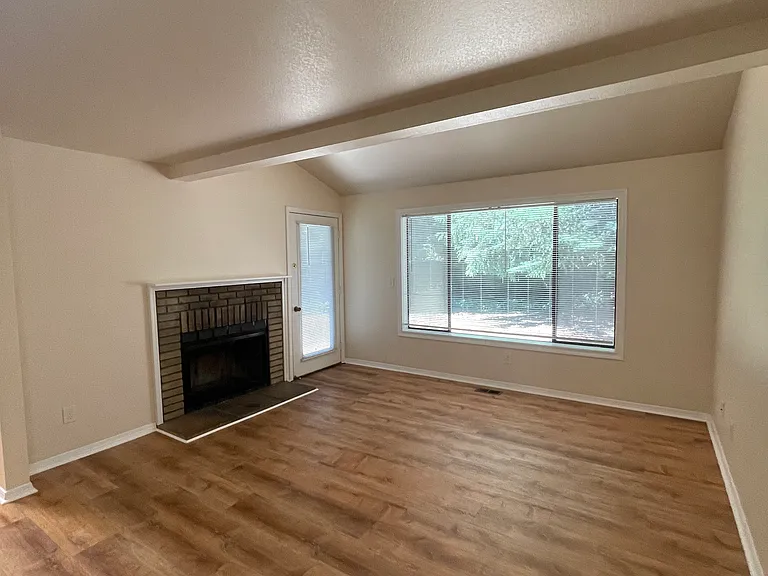 11252 NE 131st Ln — Photo 10