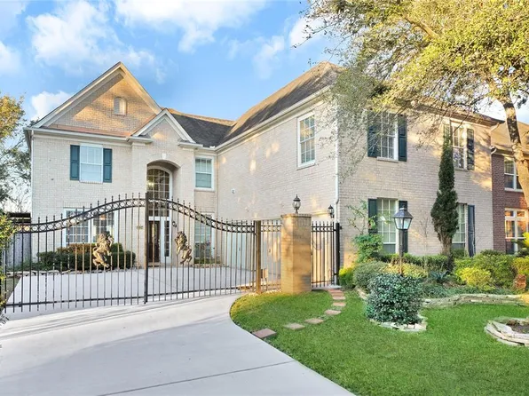 12334 Shadow Island Dr, Houston, TX 77082