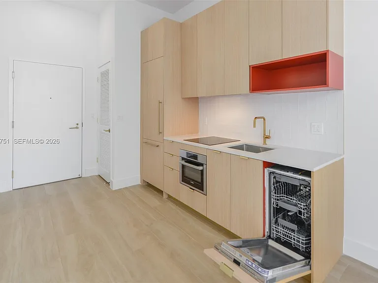 90 NE 32nd St #1108 — Photo 11