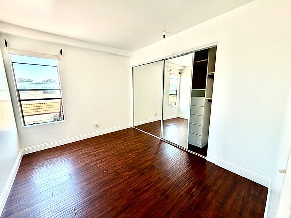 5th image of 3830 Avenida Del Presidente APT 17