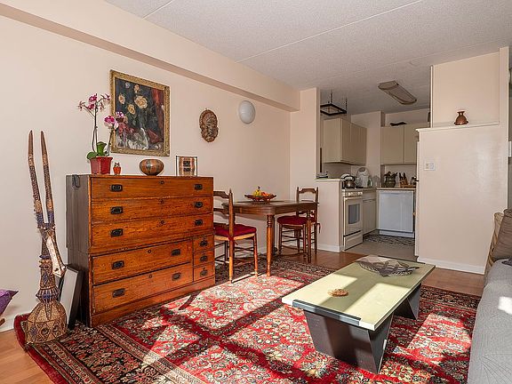 2nd image of 300 W 110th St APT 15H